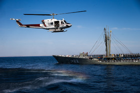 مانور بزرگ دریایی ولایت ۹۴ - رژه‌ دریایی